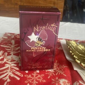 Marc Jacobs Perfect Absolute Eau de Parfum - 1.6oz/50 mL Red and Gold